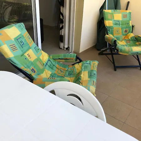 아파트 Immaculate 2 Bedroom *