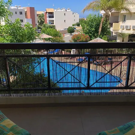 Apartment Immaculate 2 Bedroom *