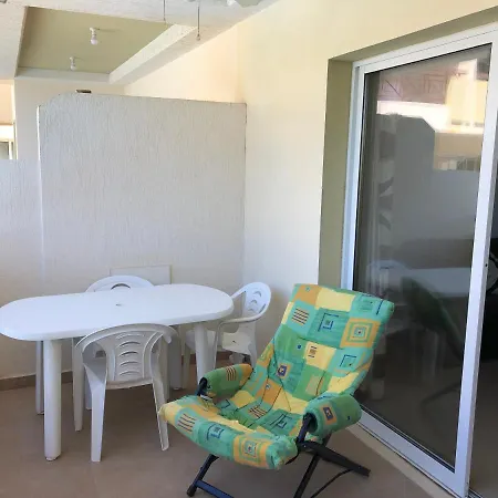 Immaculate 2 Bedroom Apartamento *